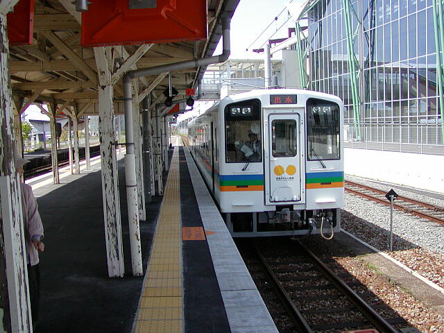 肥薩おれんじ鉄道(八代－川内) - ROOM-P「のりてつウェブ」