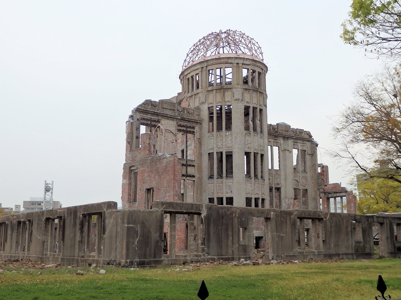 広島平和記念公園 原爆ドーム Room P のりてつウェブ